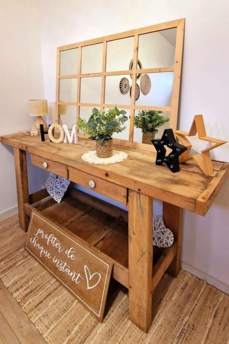 Appartement Charmant Et Spacieux オセール エクステリア 写真